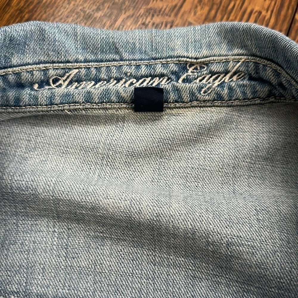 American Eagle 100% Cotton Distressed Denim Jean Jacket, XL - Picture 8 of 11